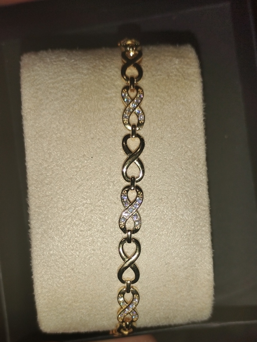 18kt Gold Vermeil Over Sterling Silver Infinity Link Bracelet With Mossinate